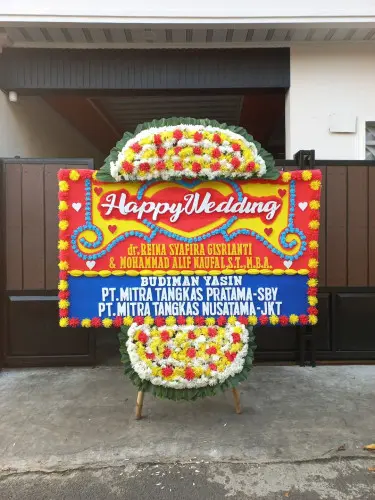 Papan Bunga Pernikahan jembatan lima